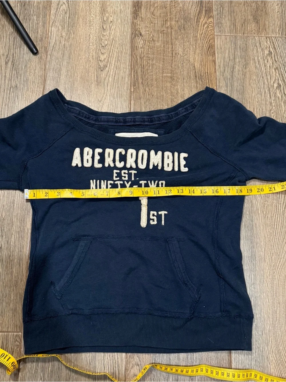 Abercrombie & Fitch Navy Off-the-Shoulder Sweatshirt Cream Chenille Logo